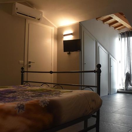 Collina Di Cloe Apartment Guarene ภายนอก รูปภาพ